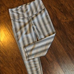 Active-Wear Cropped Legging